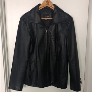 EAST 5th LEATHER COAT EUC